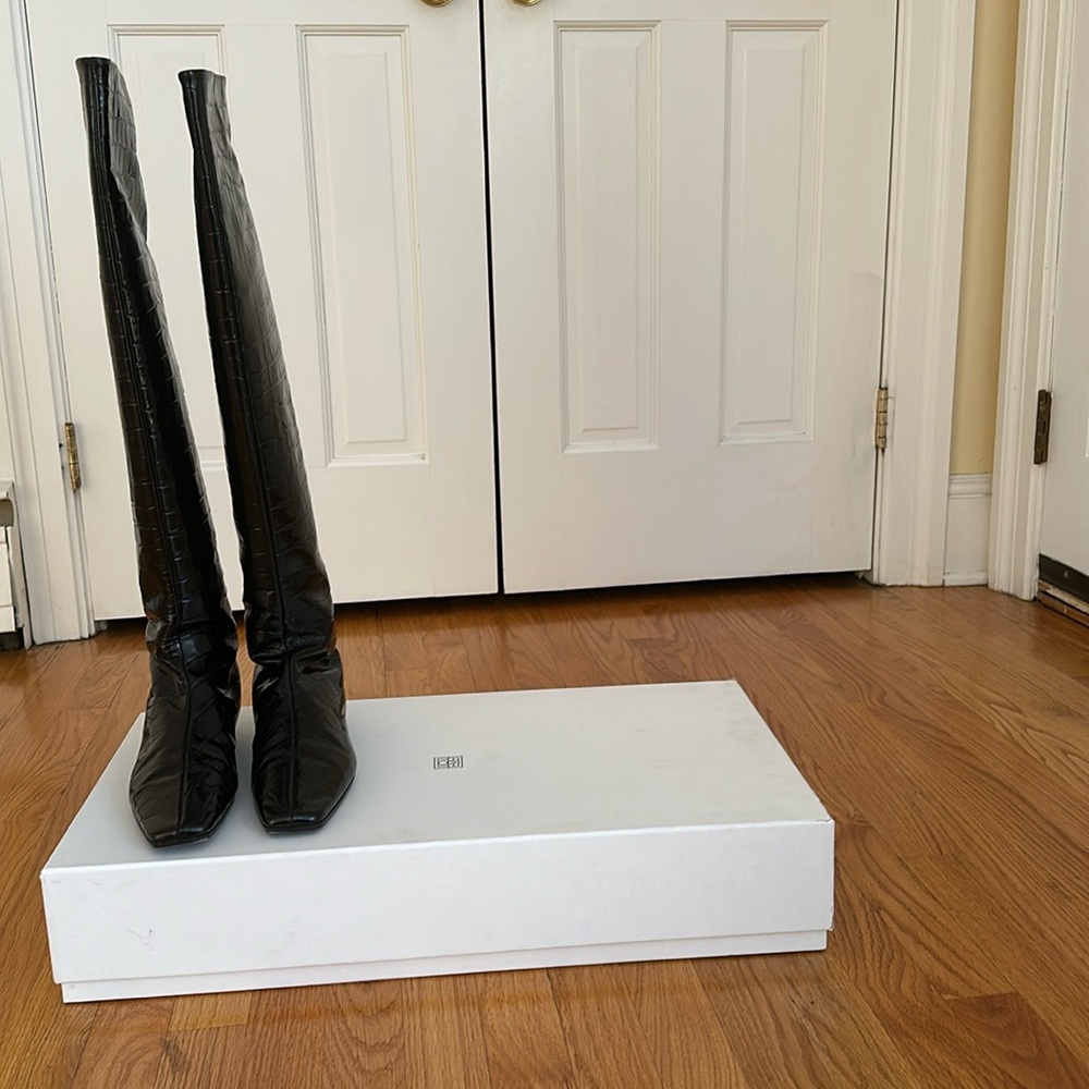 Toteme Over the new boots